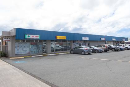 KAPĀLAMA SHOPPING PLAZA featured image