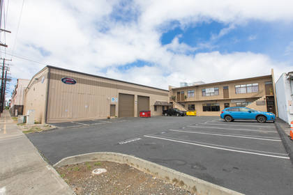 1316 KAUMUALI'I CENTER featured image