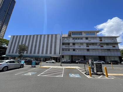 KĀHEKA PROFESSIONAL BUILDING featured image